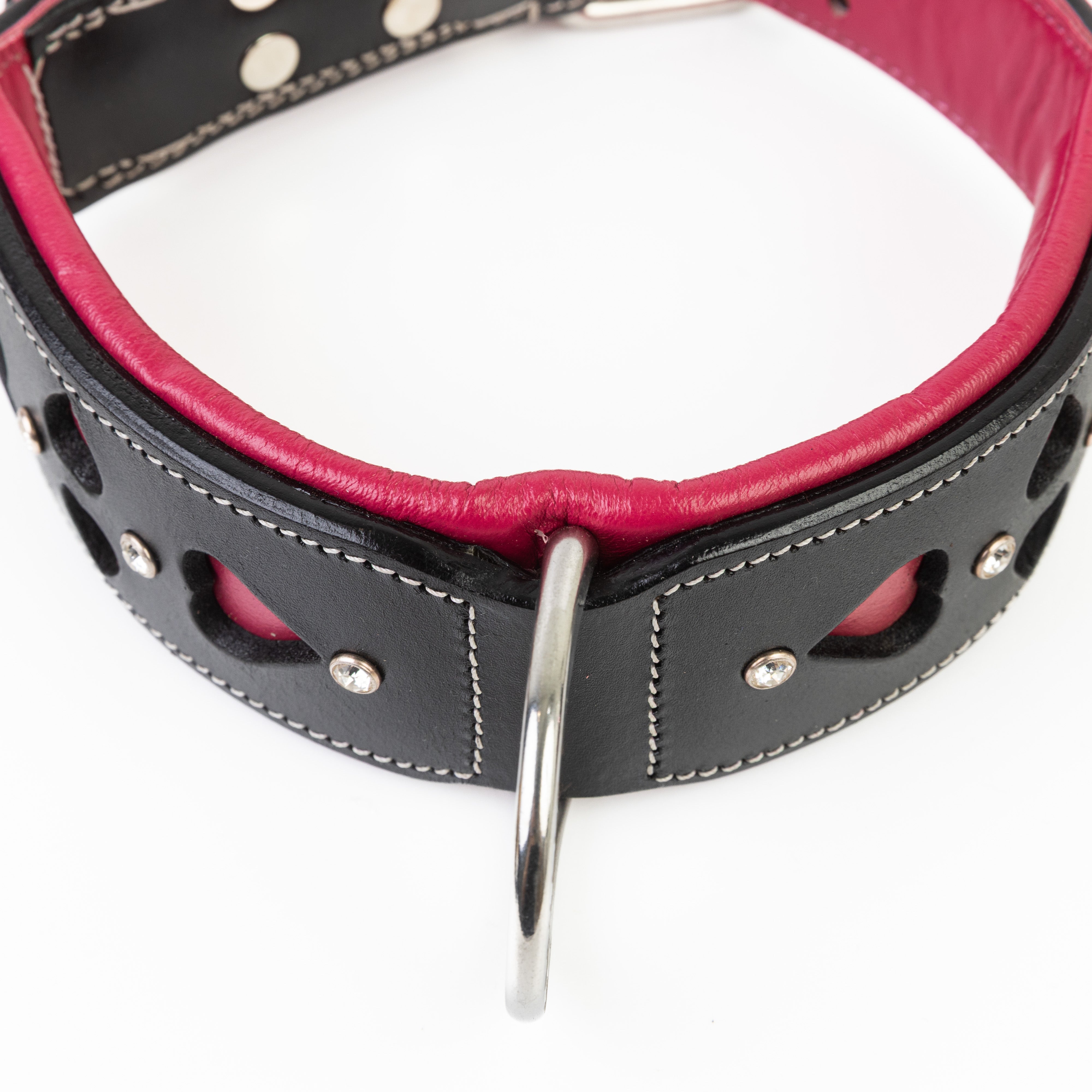 Hand Made Leather Dog Collar - Queen of Hearts (Wide Fit)
